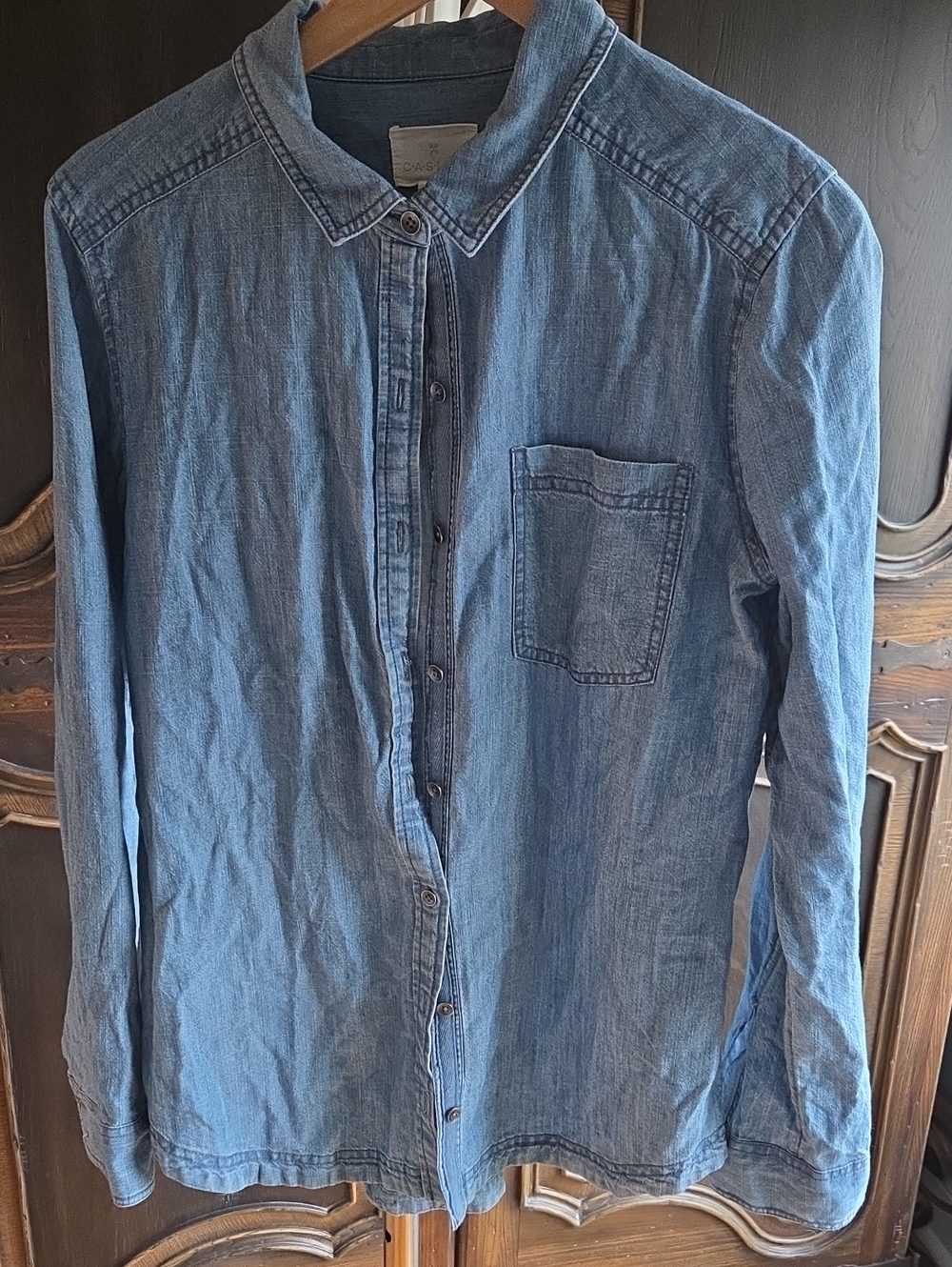 Light Wash Denim Button-Up Shirt Size Small